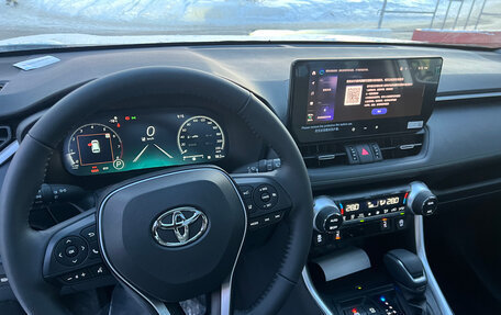 Toyota RAV4, 2025 год, 3 999 210 рублей, 13 фотография