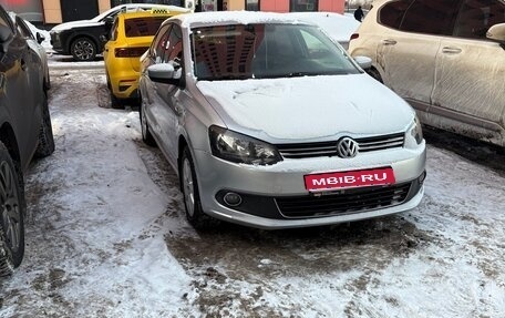 Volkswagen Polo VI (EU Market), 2011 год, 890 000 рублей, 1 фотография