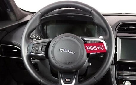 Jaguar F-Pace, 2016 год, 3 395 000 рублей, 12 фотография