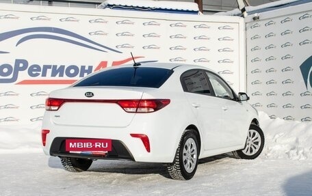 KIA Rio IV, 2017 год, 866 000 рублей, 6 фотография