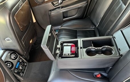 Jaguar XJ IV (X351), 2011 год, 3 100 000 рублей, 16 фотография