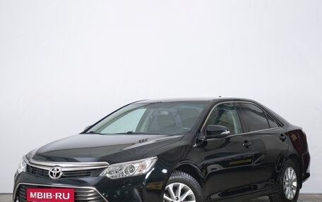 Toyota Camry, 2018 год, 1 899 000 рублей, 2 фотография