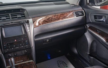 Toyota Camry, 2018 год, 1 899 000 рублей, 18 фотография