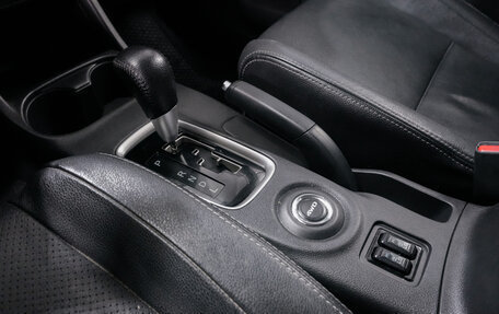 Mitsubishi Outlander III рестайлинг 3, 2016 год, 2 084 000 рублей, 17 фотография