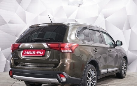 Mitsubishi Outlander III рестайлинг 3, 2016 год, 2 084 000 рублей, 5 фотография