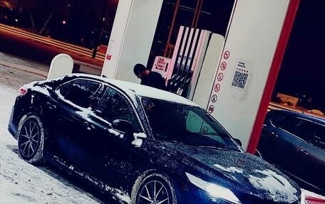 Toyota Camry, 2022 год, 2 850 000 рублей, 5 фотография