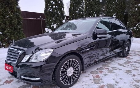 Mercedes-Benz E-Класс, 2012 год, 2 250 000 рублей, 1 фотография