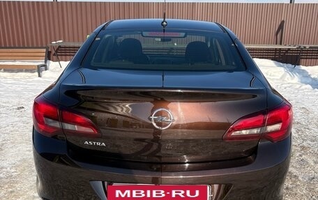 Opel Astra J, 2014 год, 950 000 рублей, 11 фотография