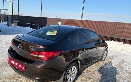 Opel Astra J, 2014 год, 950 000 рублей, 10 фотография
