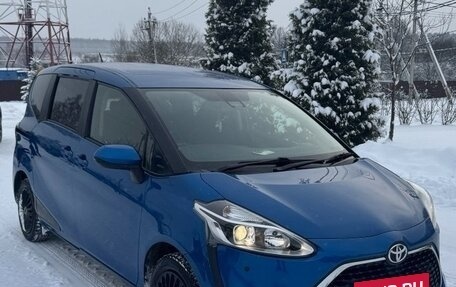 Toyota Sienta II, 2019 год, 1 390 000 рублей, 2 фотография