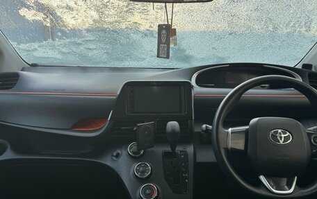 Toyota Sienta II, 2019 год, 1 390 000 рублей, 23 фотография