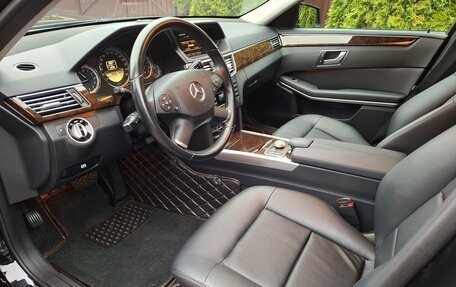 Mercedes-Benz E-Класс, 2012 год, 2 250 000 рублей, 10 фотография