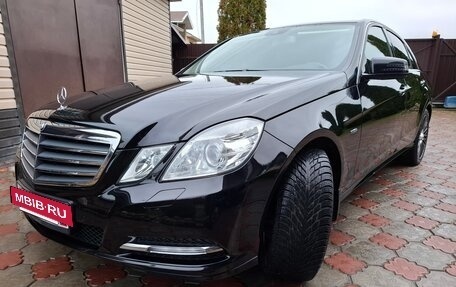 Mercedes-Benz E-Класс, 2012 год, 2 250 000 рублей, 19 фотография