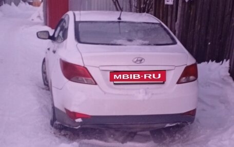 Hyundai Solaris II рестайлинг, 2015 год, 600 000 рублей, 3 фотография