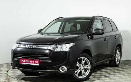 Mitsubishi Outlander III рестайлинг 3, 2013 год, 1 349 898 рублей, 1 фотография