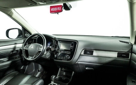 Mitsubishi Outlander III рестайлинг 3, 2013 год, 1 349 898 рублей, 9 фотография