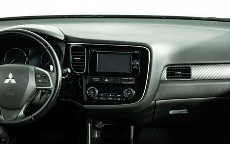 Mitsubishi Outlander III рестайлинг 3, 2013 год, 1 349 898 рублей, 14 фотография