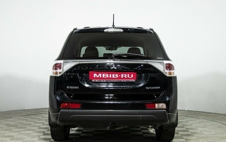 Mitsubishi Outlander III рестайлинг 3, 2013 год, 1 349 898 рублей, 6 фотография
