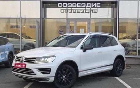 Volkswagen Touareg III, 2017 год, 3 990 000 рублей, 1 фотография
