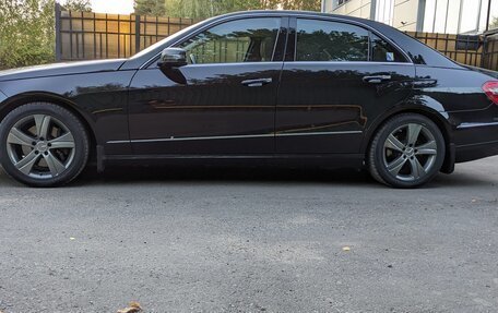 Mercedes-Benz E-Класс, 2011 год, 2 100 000 рублей, 5 фотография