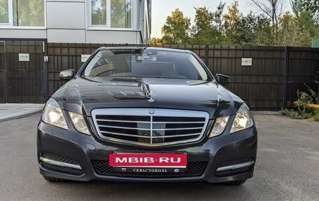 Mercedes-Benz E-Класс, 2011 год, 2 100 000 рублей, 3 фотография