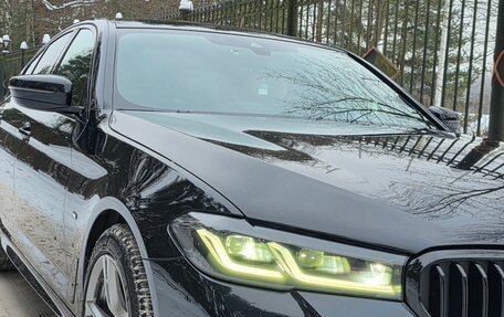 BMW 5 серия, 2021 год, 6 100 000 рублей, 3 фотография