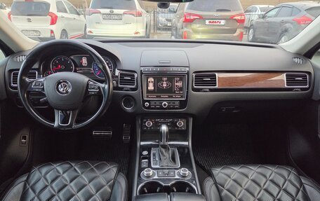 Volkswagen Touareg III, 2017 год, 3 990 000 рублей, 13 фотография