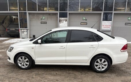 Volkswagen Polo VI (EU Market), 2011 год, 950 000 рублей, 5 фотография