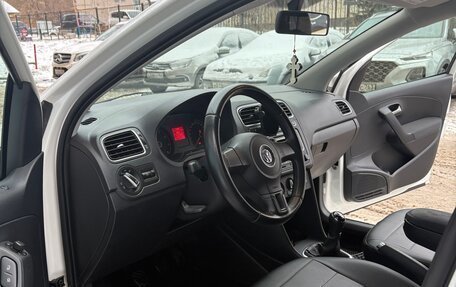 Volkswagen Polo VI (EU Market), 2011 год, 950 000 рублей, 10 фотография