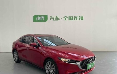 Mazda 3, 2022 год, 2 100 000 рублей, 3 фотография