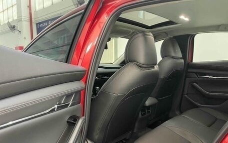 Mazda 3, 2022 год, 2 100 000 рублей, 9 фотография