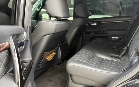 Toyota Land Cruiser 200, 2012 год, 2 700 000 рублей, 7 фотография