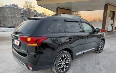 Mitsubishi Outlander III рестайлинг 3, 2018 год, 2 150 000 рублей, 4 фотография