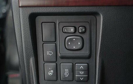 Toyota Land Cruiser Prado 150 рестайлинг 2, 2016 год, 3 200 000 рублей, 10 фотография