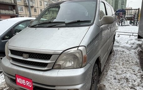 Toyota Touring HiAce I, 2000 год, 990 000 рублей, 1 фотография