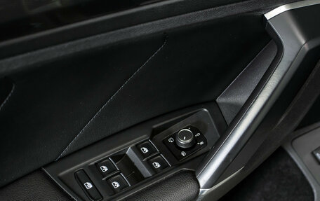 Volkswagen Tiguan II, 2017 год, 2 455 000 рублей, 25 фотография