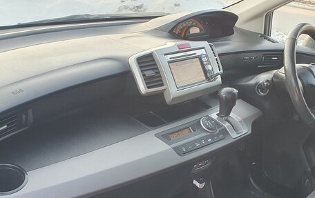 Honda Freed I, 2010 год, 900 000 рублей, 4 фотография