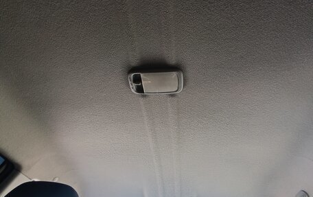 Toyota RAV4, 2003 год, 750 000 рублей, 9 фотография