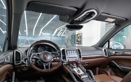 Porsche Cayenne III, 2017 год, 3 990 000 рублей, 11 фотография