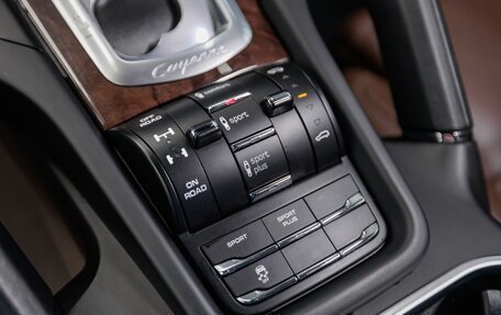 Porsche Cayenne III, 2017 год, 3 990 000 рублей, 17 фотография