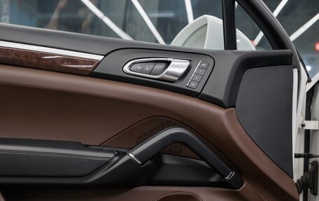 Porsche Cayenne III, 2017 год, 3 990 000 рублей, 18 фотография