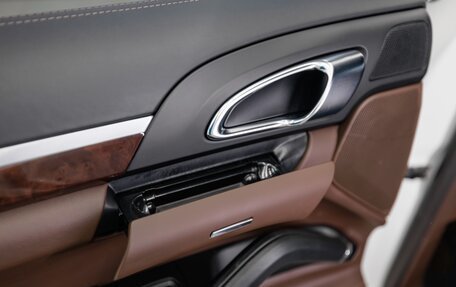 Porsche Cayenne III, 2017 год, 3 990 000 рублей, 25 фотография