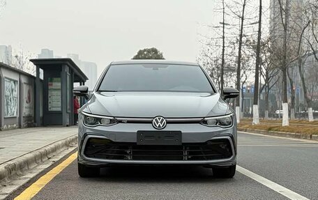 Volkswagen Golf VIII, 2022 год, 2 698 259 рублей, 2 фотография