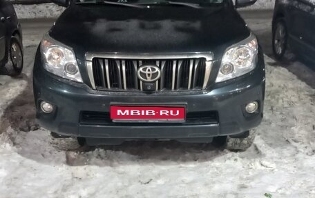 Toyota Land Cruiser Prado 150 рестайлинг 2, 2011 год, 3 100 000 рублей, 1 фотография