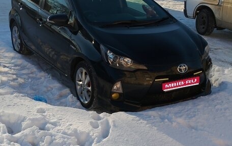 Toyota Aqua I, 2013 год, 800 000 рублей, 1 фотография