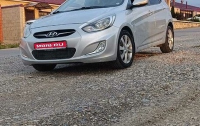 Hyundai Solaris II рестайлинг, 2012 год, 850 000 рублей, 1 фотография