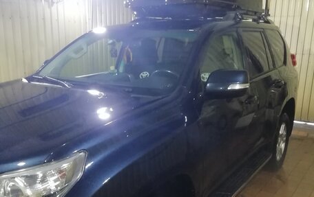 Toyota Land Cruiser Prado 150 рестайлинг 2, 2011 год, 3 100 000 рублей, 11 фотография