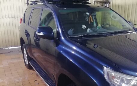 Toyota Land Cruiser Prado 150 рестайлинг 2, 2011 год, 3 100 000 рублей, 12 фотография