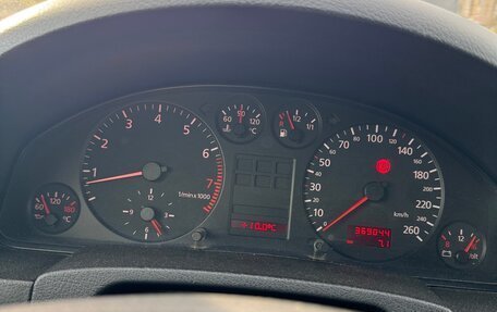 Audi A6, 1999 год, 400 000 рублей, 13 фотография