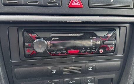 Audi A6, 1999 год, 400 000 рублей, 14 фотография